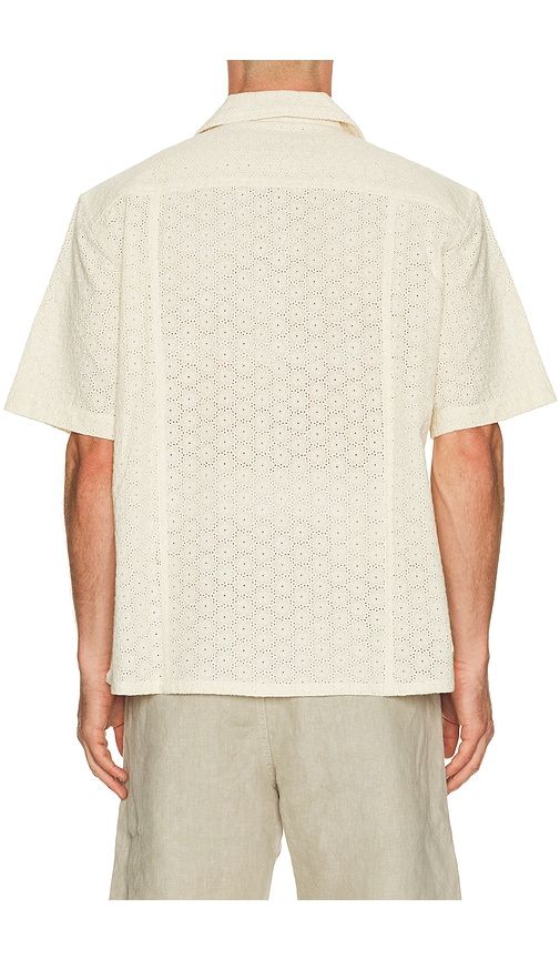 Floral Eyelet Short Sleeve Shirt in Nude. - size S (also in XL/1X, XXL/2X) - Corridor - Modalova