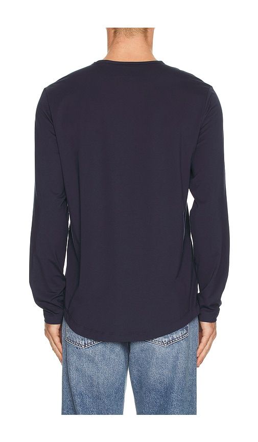 Ao Long Sleeve Curve Hem Tee in Blue. - size S (also in XL/1X) - Cuts - Modalova
