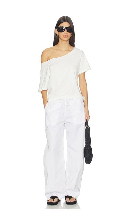 Solid Off The Shoulder Tee in . Size L. Also in M, XL, XS - DAYDREAMER - Modalova