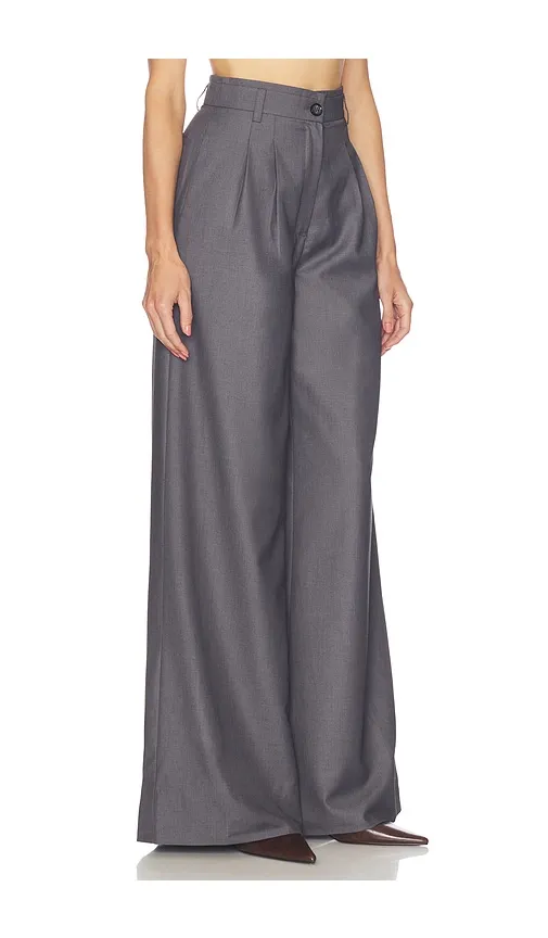 Begonia Pants in Grey. - size L (also in M, S, XL, XS) - Deme by Gabriella - Modalova