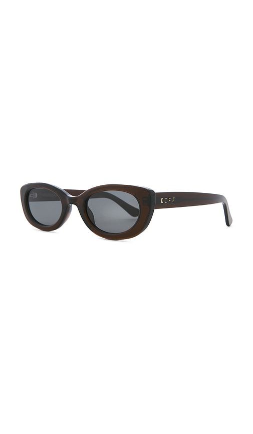 X Jojo Fletcher Cat Eye Sunglasses in Chocolate - DIFF EYEWEAR - Modalova