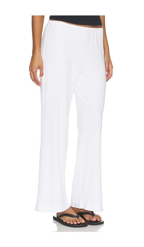 The Baby Rib Scallop Simple Pant in White. - size L (also in M, S, XS) - DONNI. - Modalova