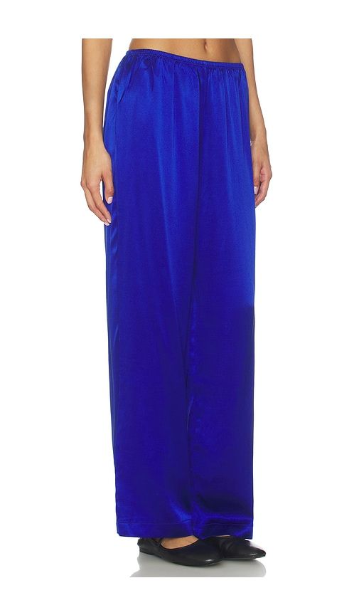 The Silk Simple Pant in Royal. - size M (also in S) - DONNI. - Modalova