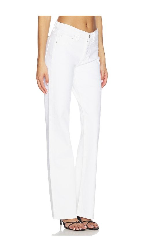 DL Bella Slim Bootcut Mid Rise Jeans in . - size 24 (also in 25, 26, 27, 28, 29, 30, 31, 32) - DL1961 - Modalova
