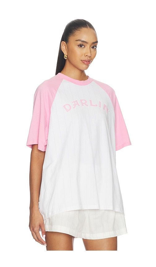 Old Skool Raglan Tee in Pink. - size L (also in M, S, XL, XS) - Darlin - Modalova
