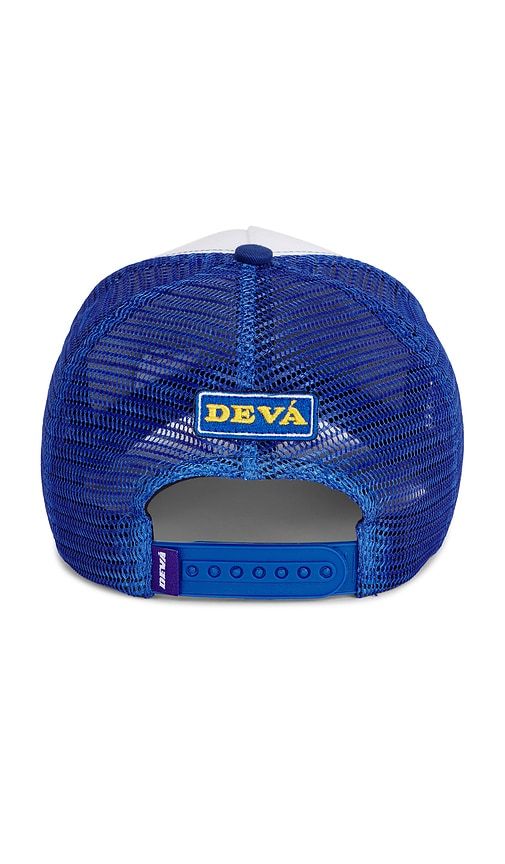 Good Deed Trucker Cap in - Deva States - Modalova