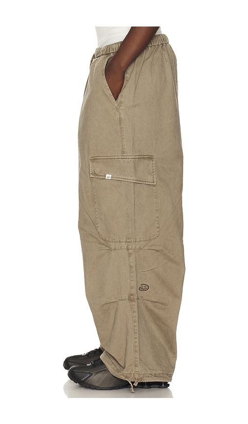 Smiley Logo Parachute Pants in Brown. - size L (also in XL/1X) - DRMERS CLUB - Modalova