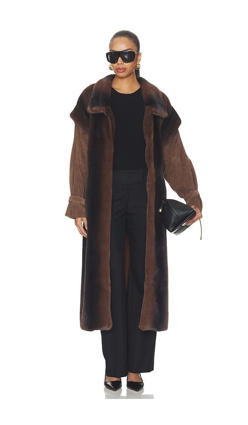 Harper Long Fur Coat in Brown. - size L (also in M, S, XS) - Ducie - Modalova