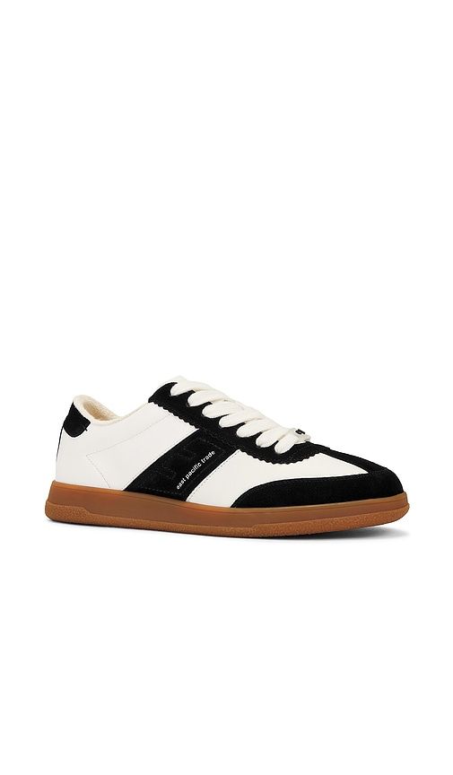 Santos Sneakers in . - size 42 (also in 43, 44, 45) - East Pacific Trade - Modalova
