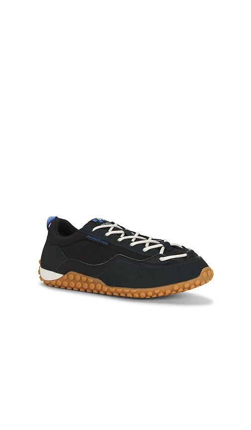 Checkmate Driver Sneaker in . - size 41 (also in 42, 43, 44, 45) - East Pacific Trade - Modalova