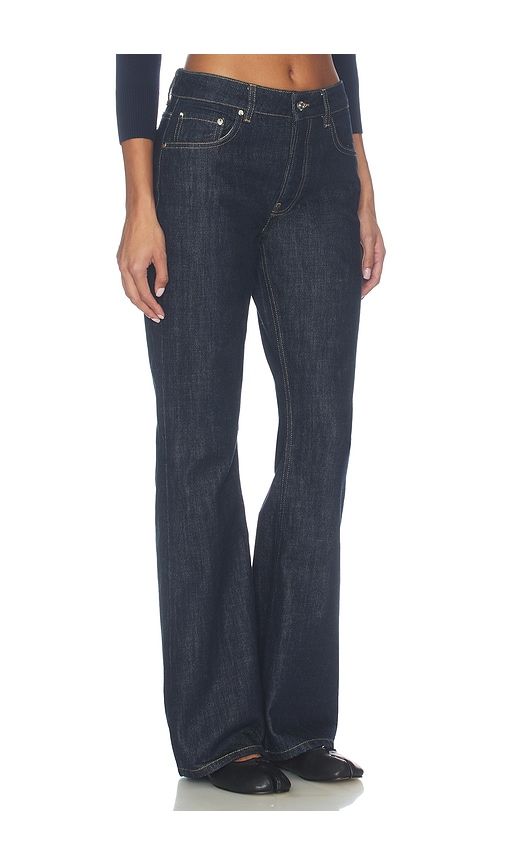 Rowan Mid Rise Flare in Navy. - size 23 (also in 24, 25, 26, 27, 28) - EB Denim - Modalova