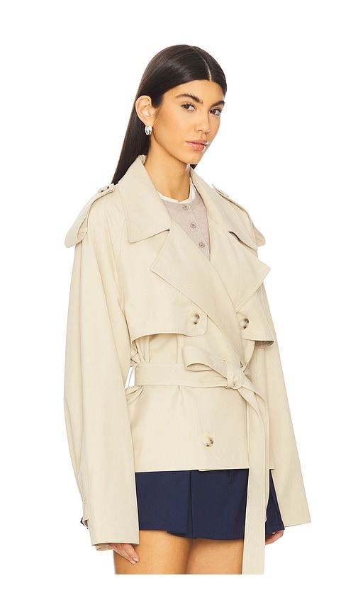 Eleanor Cropped Trench Coat in Tan. - size L (also in M, S, XL, XS) - Elodie the Label - Modalova