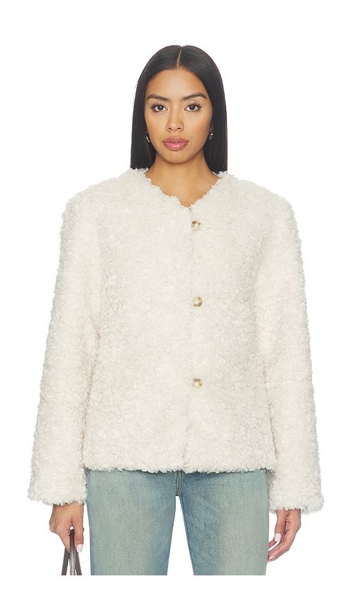 Frame Faux Fur Short Coat in Ivory. - size L (also in M, S, XL, XS) - Elodie the Label - Modalova