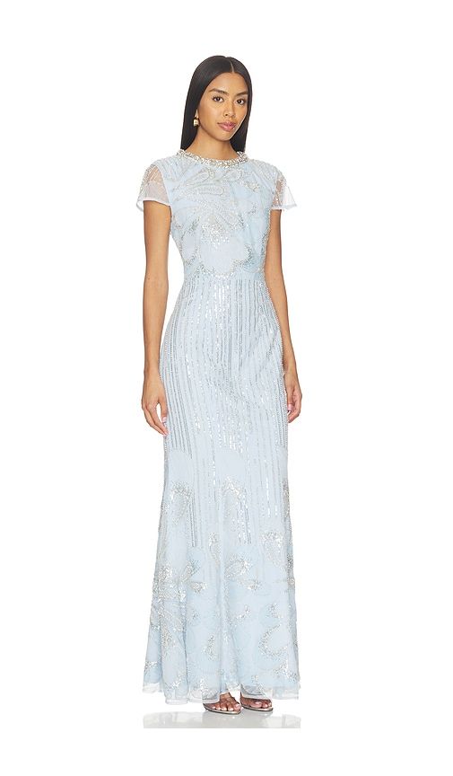 Anabelle Cap Sleeve Gown in Baby . - size L (also in M, XS) - ELLIATT - Modalova