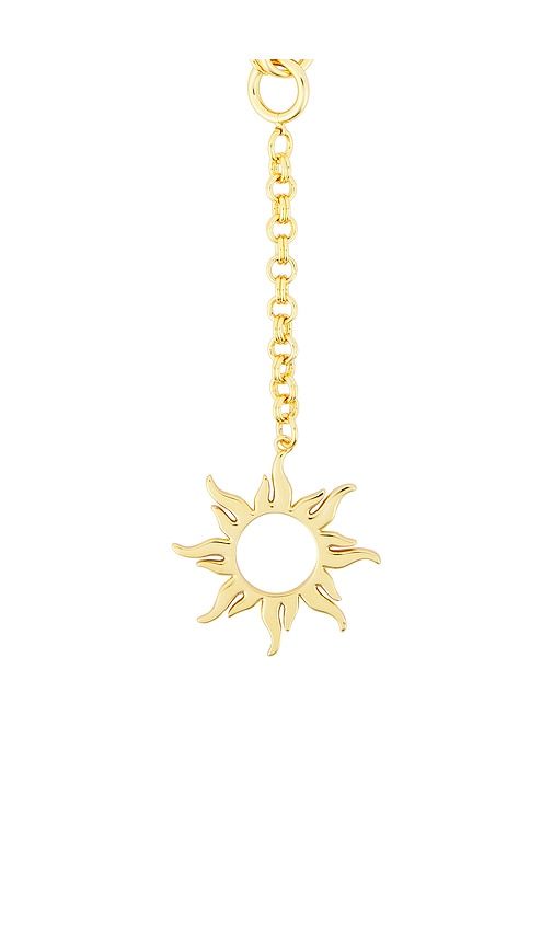 X Leslie Amon Aftersun Necklace in Metallic - EMMA PILLS - Modalova