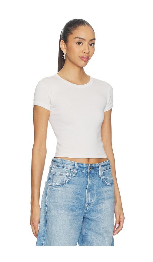 Supima Baby Rib Cropped Tee in Ivory. - size M (also in S, XS) - Enza Costa - Modalova