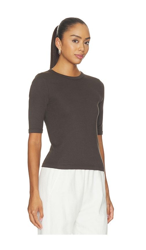 Supima Cotton New Classic Half Sleeve Tee in Chocolate. - size M (also in S, XS) - Enza Costa - Modalova