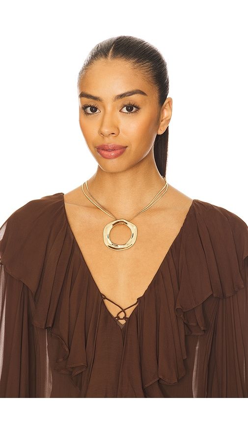 Open Circle Statement Necklace in - Ettika - Modalova