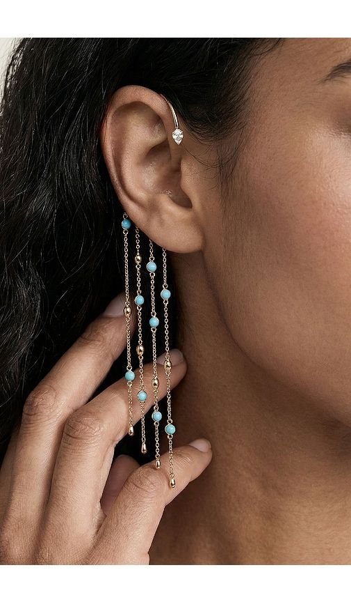 Linear Chains Statement Ear Cuff in Metallic - Ettika - Modalova