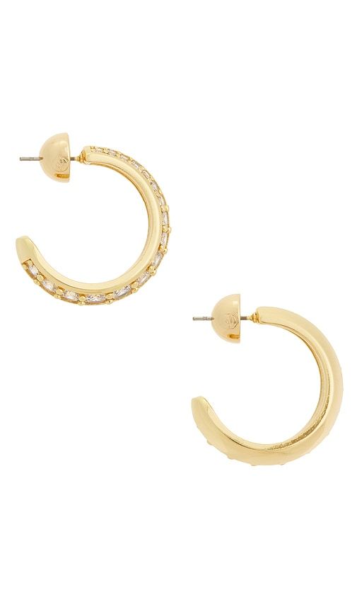 Crystal Curve Huggie Hoops in Metallic - Ettika - Modalova