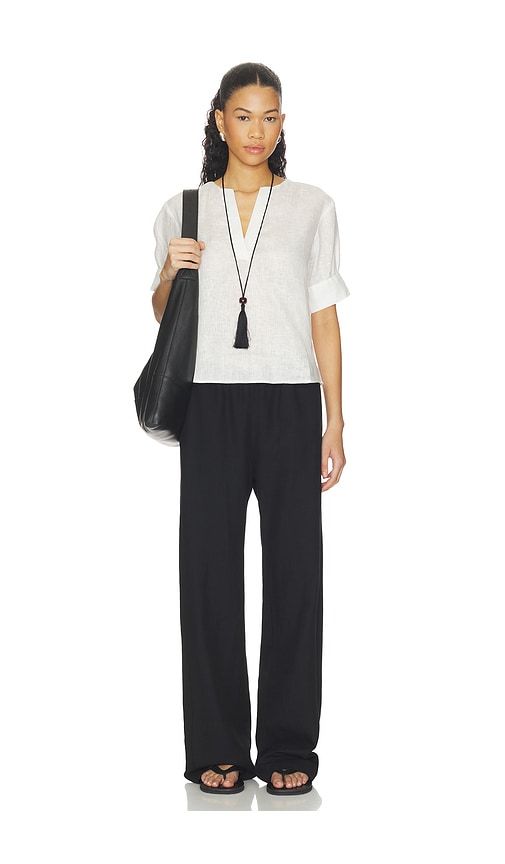 The V-neck Popover Top in . Taglia L. Also in M, S, XS - FRAME - Modalova
