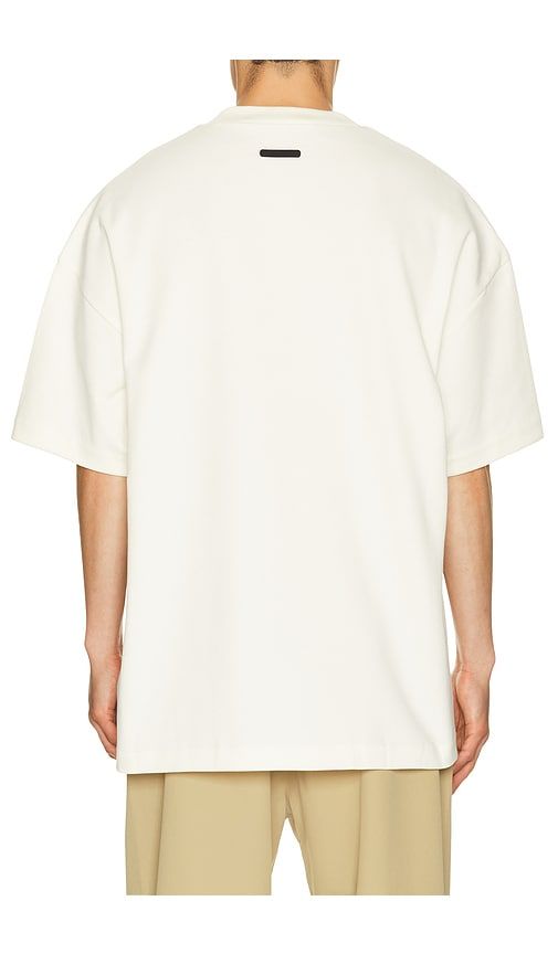 Signature 90's Short Sleeve Tee in White. - size L (also in M, S) - Fear of God ESSENTIALS - Modalova
