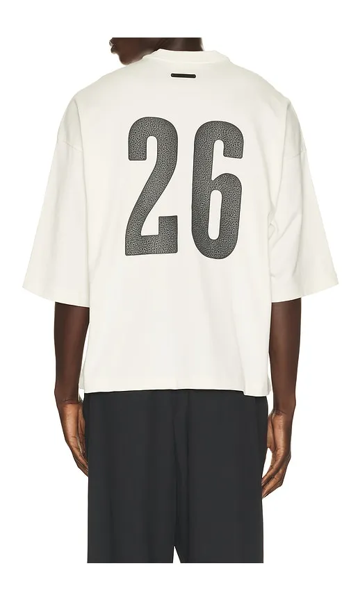 Merch Tee in White. - size L (also in M, S, XL/1X) - Fear of God ESSENTIALS - Modalova