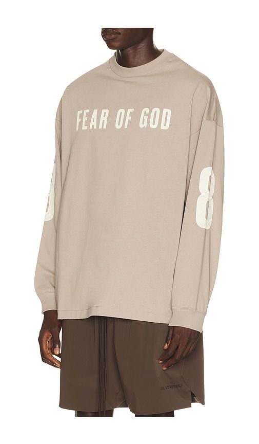 Merch Long Sleeve Tee in Grey. - size L (also in M, S, XL/1X) - Fear of God ESSENTIALS - Modalova