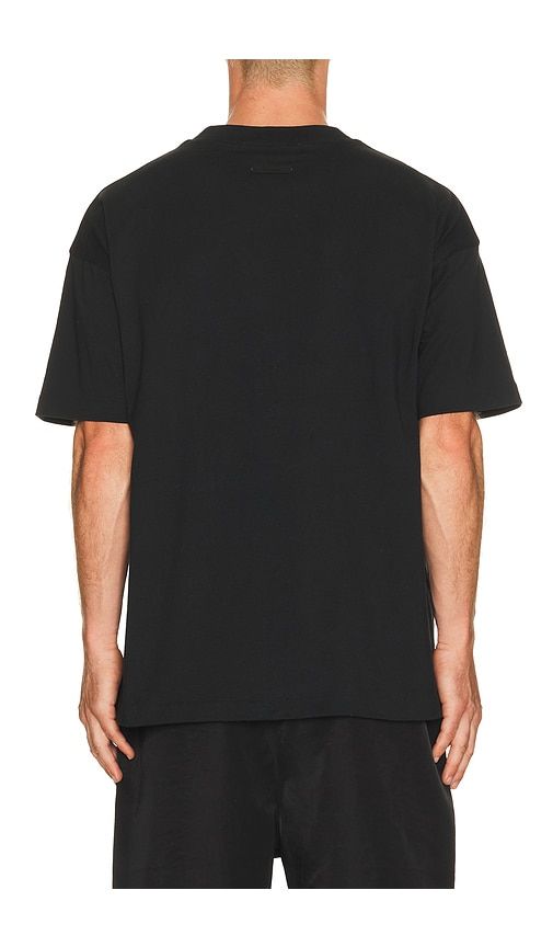 Classic Short Sleeve Tee in Black. - size L (also in M, S, XS) - Fear of God ESSENTIALS - Modalova