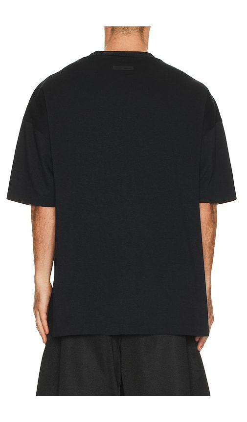 S Short Sleeve Tee in Black. - size L (also in M) - Fear of God ESSENTIALS - Modalova