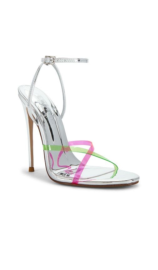 X REVOLVE Ale Sandal in Metallic . - size 10 (also in 5, 6, 7, 8) - FEMME LA - Modalova