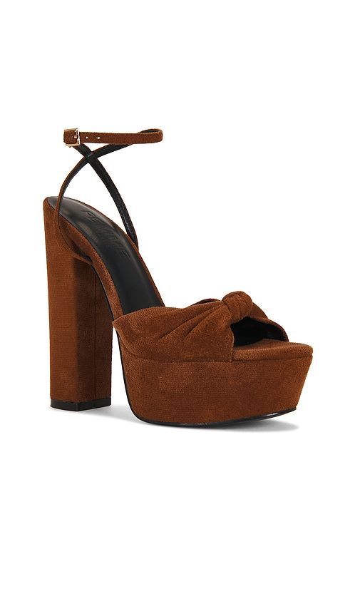 Janis Platform in Brown. - size 10 (also in 10.5, 11, 5, 5.5, 6, 7, 8, 8.5, 9, 9.5) - FEMME LA - Modalova