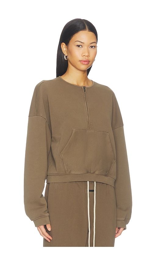 Relaxed Half Zip Sweater in Green. - size L (also in M, S, XS) - Fear of God ESSENTIALS - Modalova