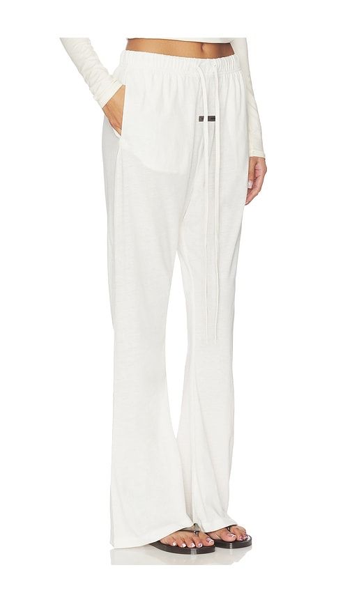 Flare Pant in . - size L (also in M) - Fear of God ESSENTIALS - Modalova