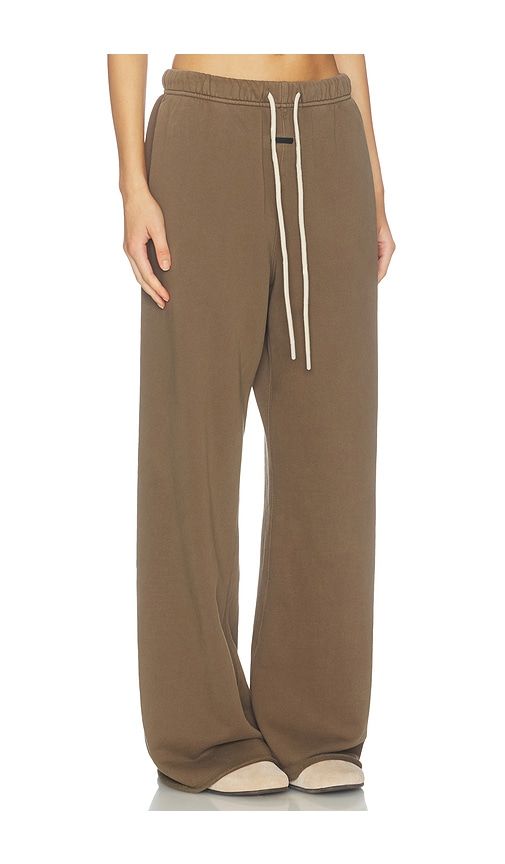 Undone Cut Lounge Fit Sweatpant in Green. - size L (also in M, S, XS) - Fear of God ESSENTIALS - Modalova