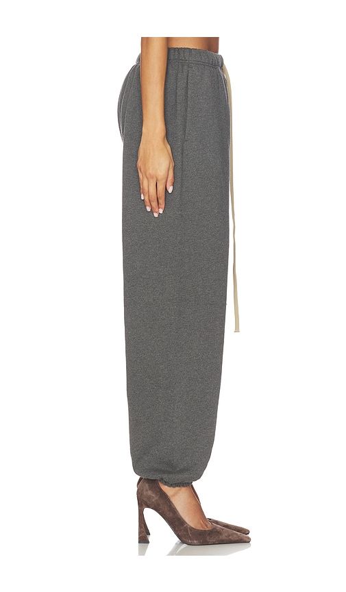 Classic Sweatpant in . Taglia L. Also in M, S, XS - Fear of God ESSENTIALS - Modalova