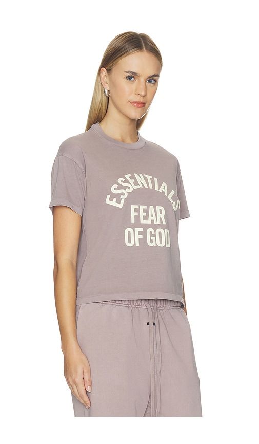 Campus Classic Short Sleeve Tee in Mauve. - size M (also in S, XS) - Fear of God ESSENTIALS - Modalova