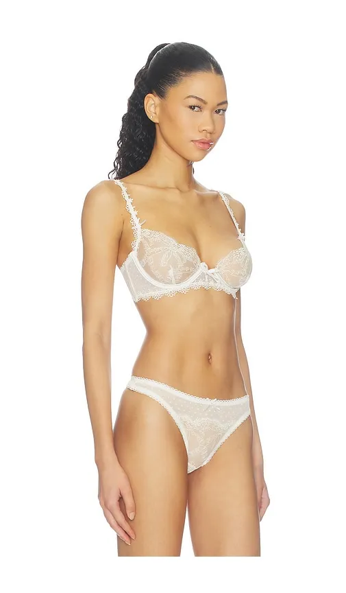Chantilly Bows Underwire Bra in Tan in Cream. - size L (also in M, S, XS) - For Love & Lemons - Modalova