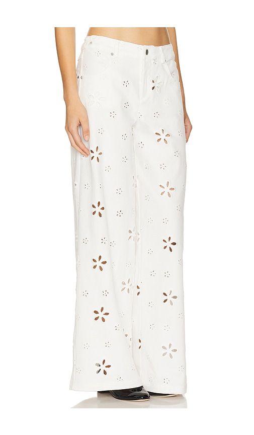 Daisy Eyelet Baggy Jeans in . - size L (also in XL) - For Love & Lemons - Modalova