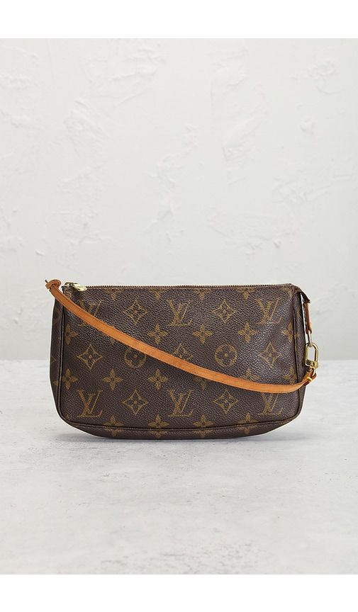 Louis Vuitton Monogram Pochette Accessoires Shoulder Bag in - FWRD Renew - Modalova