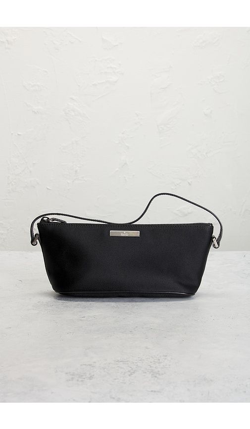 Gucci GG Boat Pochette Shoulder Bag in - FWRD Renew - Modalova