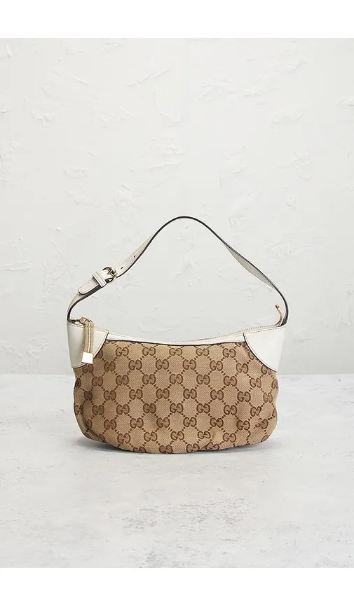 Gucci Vintage Pochette Shoulder Bag in - FWRD Renew - Modalova