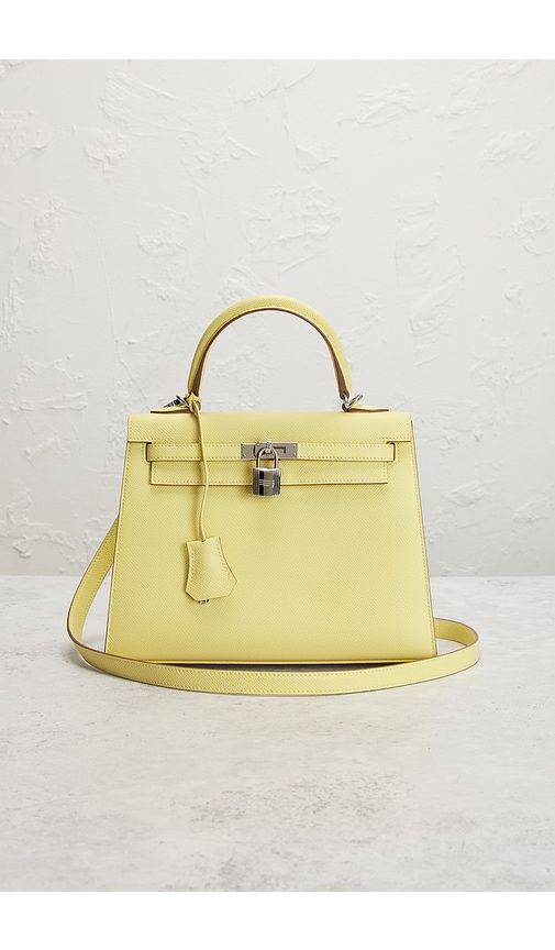 Hermes Epsom Kelly 25 Handbag in Lemon - FWRD Renew - Modalova