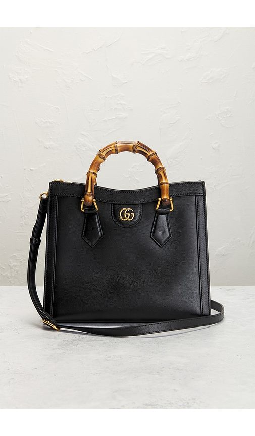Gucci Diana Handbag in - FWRD Renew - Modalova