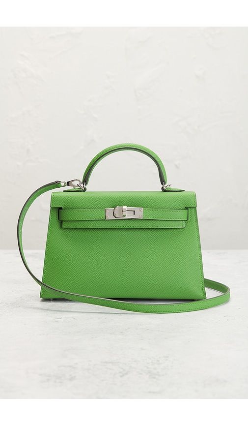 Hermes Epsom Kelly 20 Handbag in Green - FWRD Renew - Modalova