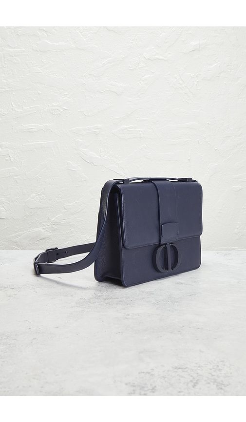 Dior 30 Montaigne Shoulder Bag in - FWRD Renew - Modalova