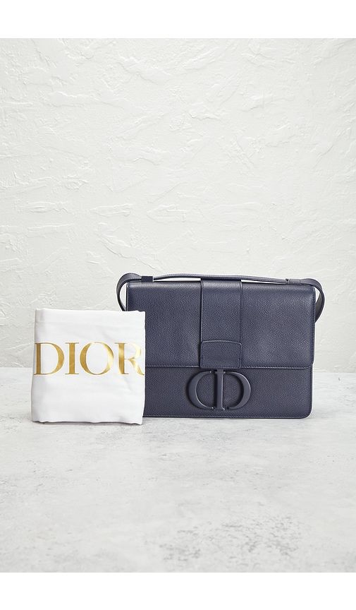 Dior 30 Montaigne Shoulder Bag in - FWRD Renew - Modalova
