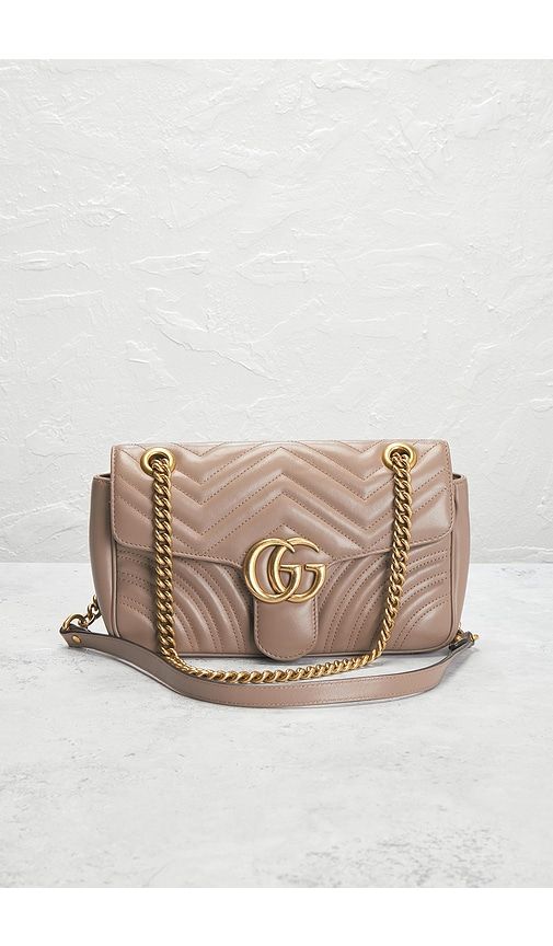 Gucci GG Marmont Shoulder Bag in Neutral - FWRD Renew - Modalova
