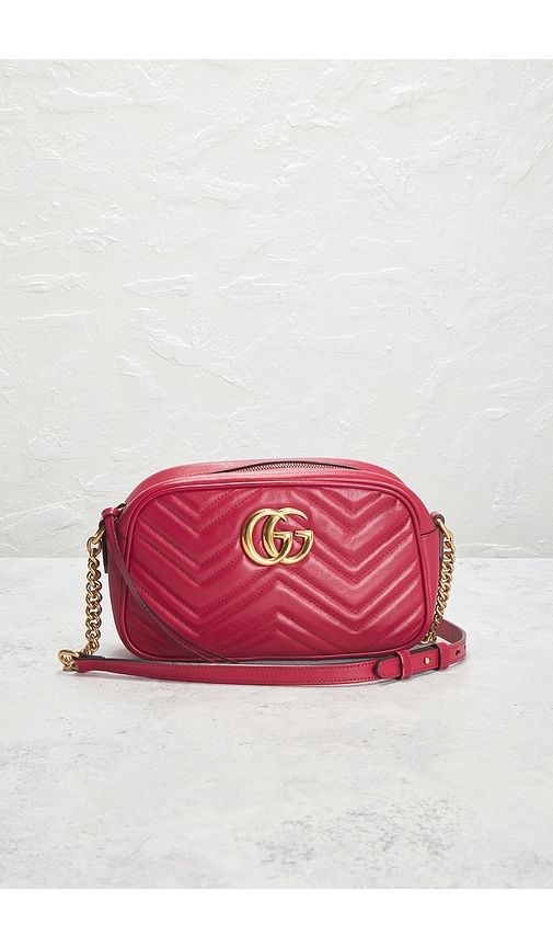 Gucci GG Marmont Shoulder Bag in Red - FWRD Renew - Modalova