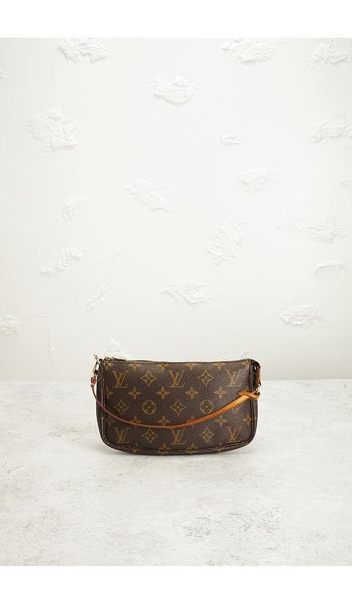 Louis Vuitton Monogram Pochette Accessoires Shoulder Bag in - FWRD Renew - Modalova